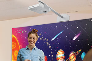 Epson EB-L210SF — projector image